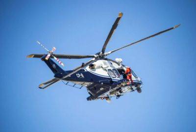 Полицейский вертолет в Айя-Напе снял со скалы травмированного мужчину (видео) - russiancyprus.news - Кипр