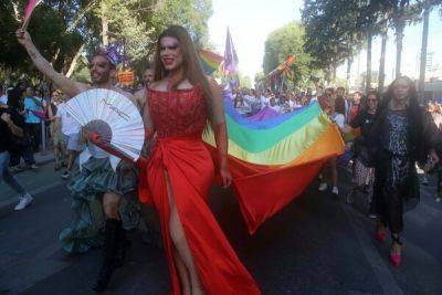 На Кипре прошел юбилейный 10-й Pride-парад! - cyprusbutterfly.com.cy - Кипр - Никосия