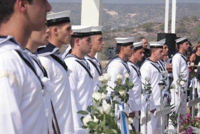 Никос Христодулидис - Кипр чтит память 13 жертв взрыва в Мари - cyprusbutterfly.com.cy - Кипр - Президент