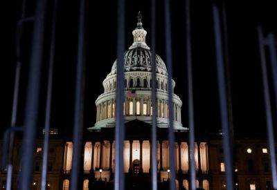 Дональд Трамп - Чак Шумер - Шатдаун в США: Конгресс и Белый дом не смогли договориться о бюджете - kiprinform.com - Сша - Вашингтон