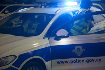 Полиция произвела предупредительные выстрелы при попытке ареста 19-летнего подозреваемого в хранении наркотиков - kiprinform.com - Кипр - Никосия