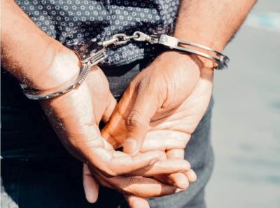 В Ларнаке задержаны пять человек в ходе масштабной полицейской операции - kiprinform.com - Кипр