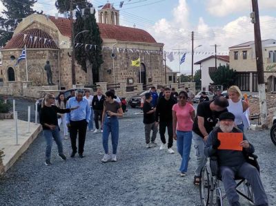 Жители Анариты провели акцию протеста из-за затянувшихся дорожных работ - kiprinform.com - Кипр - деревня Анарит