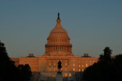 Дональд Трамп - Чак Шумер - Трамп заморозил $26 млрд для демократических штатов на фоне шатдауна правительства - kiprinform.com - Сша - Вашингтон - Нью-Йорк - Нью-Йорк