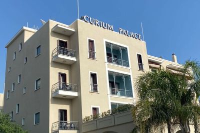 На месте отеля Curium Palace в Лимассоле появится 13-этажный деловой центр - cyprusbutterfly.com.cy - Кипр