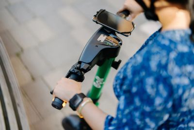 Женщина пострадала в ДТП со скутером в Пафосе - kiprinform.com - Кипр