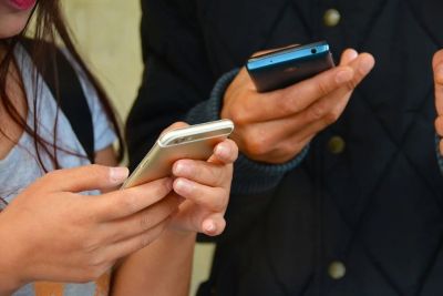 Опрос: телевидение и соцсети остаются главными источниками информации на Кипре, но растёт тревога из-за фейков и давления на СМИ - kiprinform.com - Кипр - Никосия