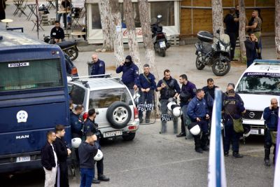 Двое убиты и десять ранены в результате стрельбы на Крите, полиция подозревает семейную вендетту - kiprinform.com - Греция