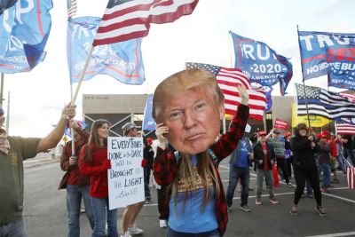 Дональд Трамп - Трамп помиловал союзников, обвиняемых в попытке отменить выборы 2020 года - kiprinform.com - Сша - Вашингтон - Нью-Йорк - Президент