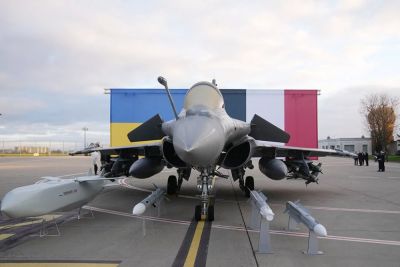 Владимир Зеленский - Украина заказала у Франции 100 истребителей Rafale для усиления долгосрочной обороны - kiprinform.com - Украина - Франция - Киев - Париж - Президент