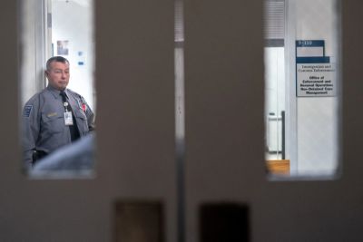 Джон Байден - Дональд Трамп - Верховный суд США рассмотрит дело о полномочиях правительства ограничивать рассмотрение заявлений о предоставлении убежища - kiprinform.com - Сша - Вашингтон - Президент