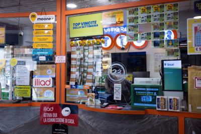 Азартная зависимость и рост игорного бизнеса: Италия столкнулась с масштабной эпидемией ставок - kiprinform.com - Англия - Италия - Германия - Франция