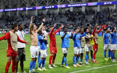 Роман Дубов - Тренер «Пафоса» мечтает о выходе в плей-офф Лиги чемпионов после исторической победы над «Вильярреалом» - kiprinform.com - Кипр - Голландия - Испания