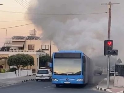 Алексис Вафеадис - В Пафосе остановили 11 электробусов после возгорания двигателя - kiprinform.com - Кипр