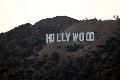 Дональд Трамп - Трамп вводит 100%-ные пошлины на иностранные фильмы, ссылаясь на проблемы национальной безопасности - kiprinform.com - Сша - Канада - Англия - Австралия - Новая Зеландия - Президент