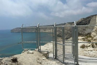 Секретный пляж Запало в Лимассоле закрыт для въезда машин - cyprusbutterfly.com.cy - Кипр
