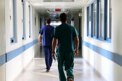Теодорос Гоцис - Больницы Кипра приведены в состояние повышенной готовности из-за кризиса на Ближнем Востоке - cyprusbutterfly.com.cy - Кипр - Израиль - Иран