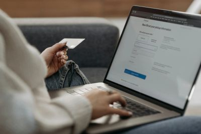 Киприоты бьют рекорды онлайн-покупок: 76% населения активно шопится в сети - kiprinform.com - Кипр - Никосия