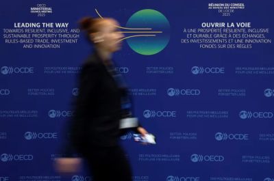 Дональд Трамп - Глобальный экономический спад: ОЭСР винит торговые войны и понижает прогнозы роста - kiprinform.com - Сша - Вашингтон - Франция - Париж