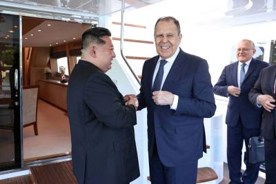 Владимир Путин - Сергей Лавров - Лавров встретился с Ким Чен Ыном: Отношения РФ и КНДР – “непобедимое боевое братство” - kiprinform.com - Украина - Малайзия - Кндр - Russia - Курская обл. - Пхеньян