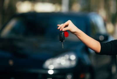 Полиция Пафоса задержала 30-летнюю женщину по подозрению в угоне трех авто. Ее разыскивали почти год - evropakipr.com - Кипр