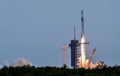 Международный экипаж из 4 астронавтов стартовал к МКС на ракете SpaceX - kiprinform.com - Россия - Сша - Япония - штат Флорида