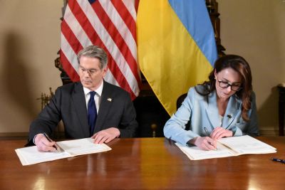Украина разрешила мужчинам от 18 до 22 лет свободно пересекать границу - kiprinform.com - Россия - Украина - Киев