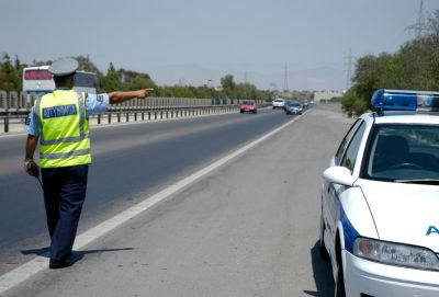 Утром в субботу полиция Кипра вычислила очень пьяную женщину за рулем - evropakipr.com - Кипр - Никосия - Ларнака