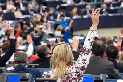 Европарламент обсуждает законопроект о контроле над чатами: Защита детей или тотальная слежка? - kiprinform.com - Дания