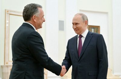 Владимир Путин - Дональд Трамп - Кирилл Дмитриев - Стив Уиткофф - Спецпосланник США Уиткофф прибыл в Москву на переговоры, пытаясь предотвратить санкции Трампа - kiprinform.com - Россия - Москва - Сша - Украина - Вашингтон - Китай - Австрия - Индия - Президент
