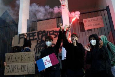 Эммануэль Макрон - Франсуа Байр - Францию охватили массовые протесты против сокращения бюджета - kiprinform.com - Франция - Париж - Президент
