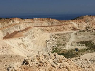 Каменоломни Кипра приостановят продажи на 48 часов из-за бюрократических задержек - kiprinform.com - Кипр - Никосия