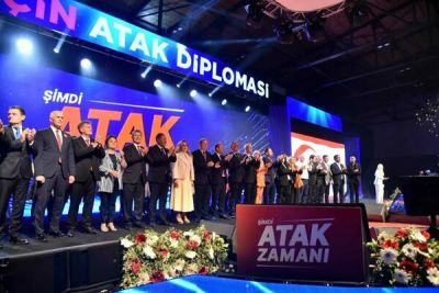 Мустафа Акынджи - Рауф Денкташ - Туфан Эрхурман - Татар и Эрхурман провели масштабные предвыборные митинги в Никосии - cyprusbutterfly.com.cy - Никосия - Турция - Президент