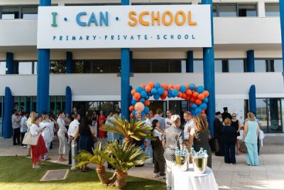 Праздник образования в ICan School: школа отметила новый этап в своей истории - получение лицензии Министерства образования Кипра - cyprusbutterfly.com.cy - Кипр - Англия - Лимассол