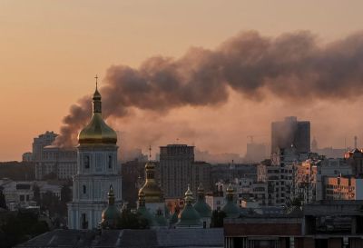Виталий Кличко - Крупнейшая воздушная атака России: Главное здание правительства Украины повреждено, трое погибших - kiprinform.com - Россия - Москва - Украина - Киев